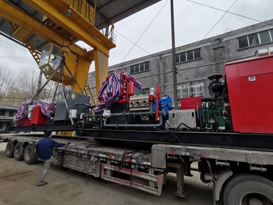 HTB250 Máy bơm xe dầu trọng lượng nhẹ với tốc độ dòng chảy 13-80m³ / H @ áp suất 10-35Mpa