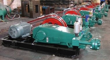 Lưu lượng bơm pít tông ba xi-lanh Pittông tốc độ 1 - 2.2m³ / H Áp suất 16 - 25Mpa